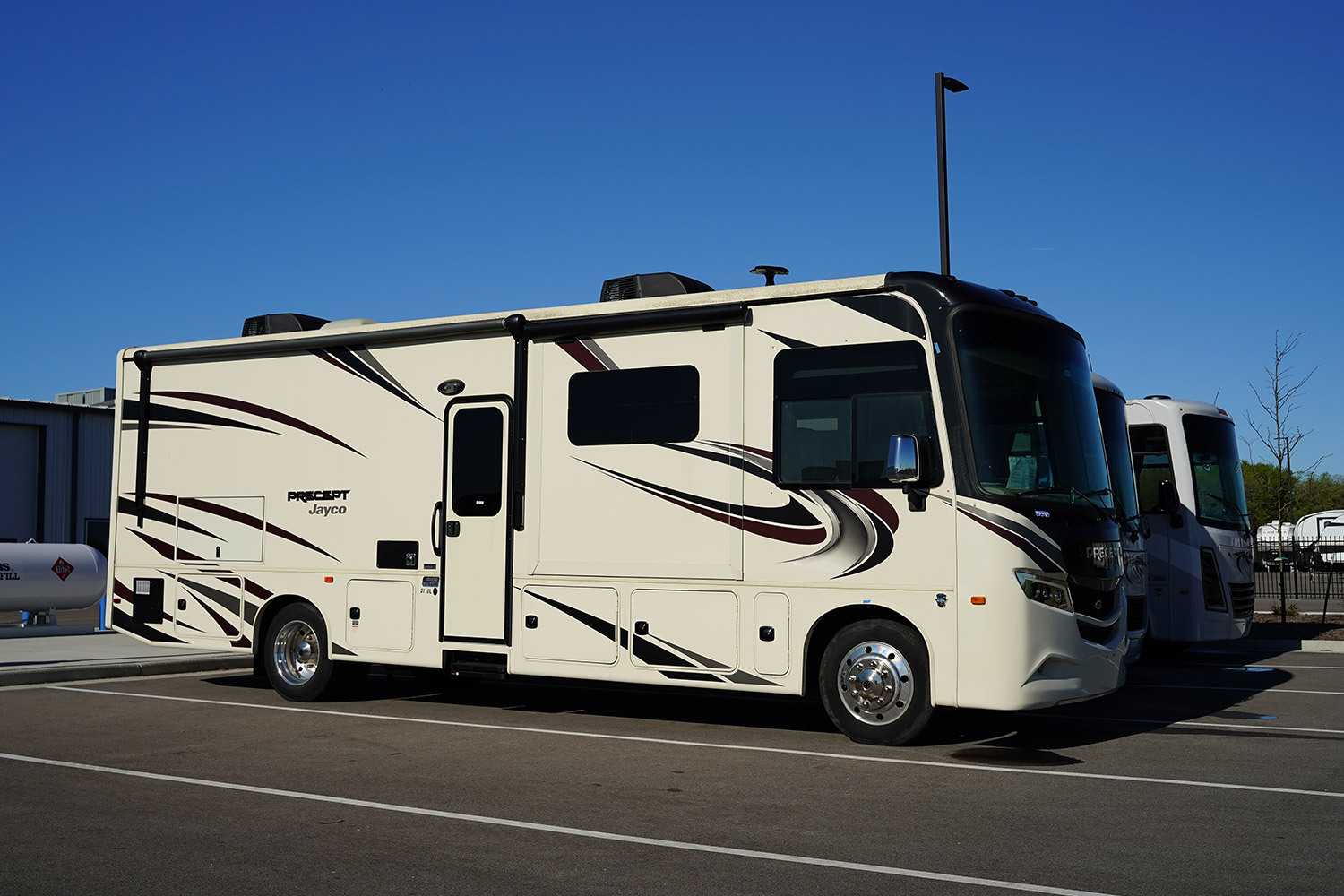 RV Travel: Exploring the Open Road with Comfort and Freedom